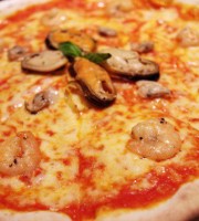 意大利海鲜披萨