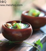 营养又鲜美蛤蜊藕片海藻汤