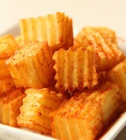 咸香可口的香辣炸薯丁