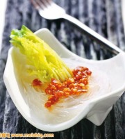 开胃又快手剁椒粉丝娃娃菜