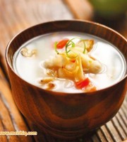 香芋百合芡实煲：秋冬滋补暖身