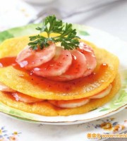 自制美味可口的香蕉松仁煎饼