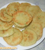 营养又美容的葱香豆渣饼