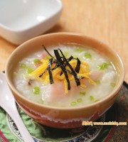 滋补又美容的海味鳗鱼粥