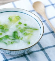清淡易消化青菜大米粥