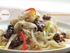 干炒牛河，广东抄河粉