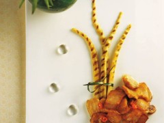 好吃不油腻香煎五花肉配烤笋