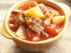 家常番茄土豆炖牛肉做法