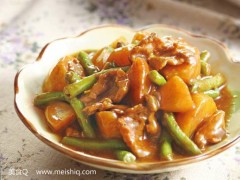 好吃又好做猪肉扁豆焖土豆