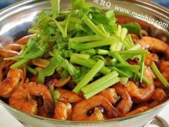 干锅鲜虾土豆：风迷大江南北