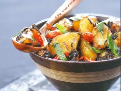 又香又下饭梅菜回锅土豆块