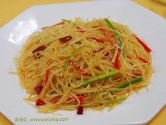 超级经典家常醋溜土豆丝做法