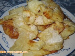 云南小吃：烤乳扇、炸乳扇