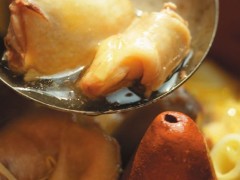 云南好汤汽锅鸡