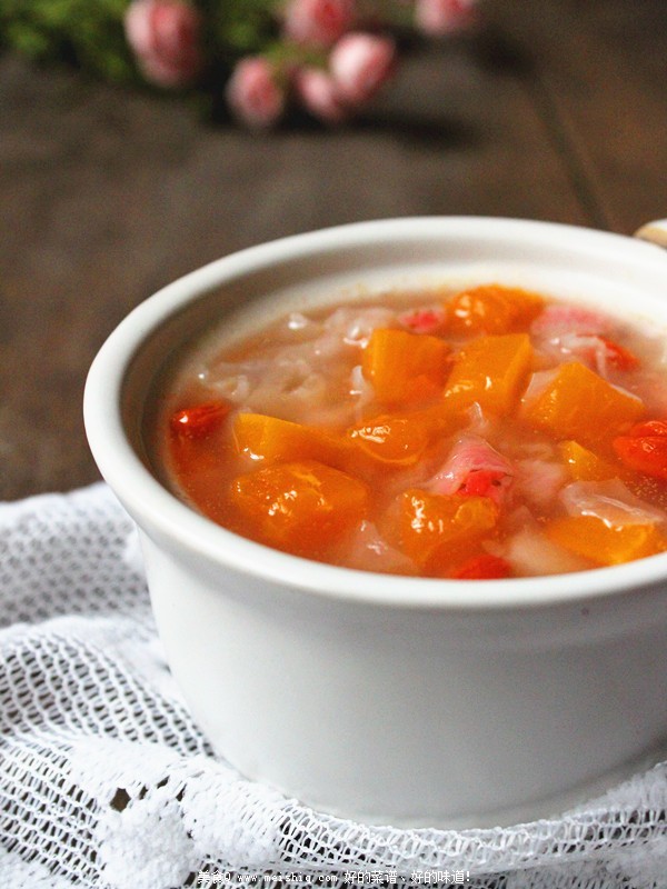 过年别总吃肉：十分钟速成银耳水果羹