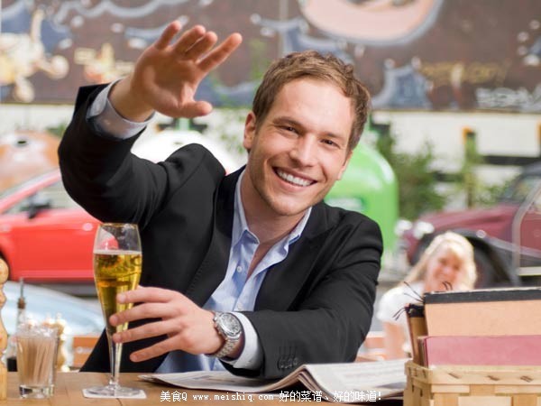 男人易忽视的伤胃恶习