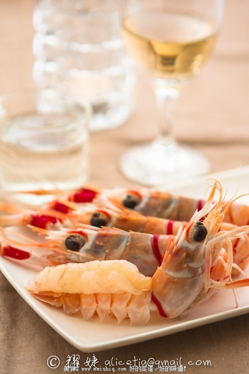 迎春尝鲜--新西兰小龙虾scampi刺身，附剥壳大法