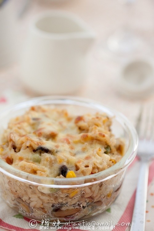 剩米饭的华丽转身---芝士蘑菇焗饭