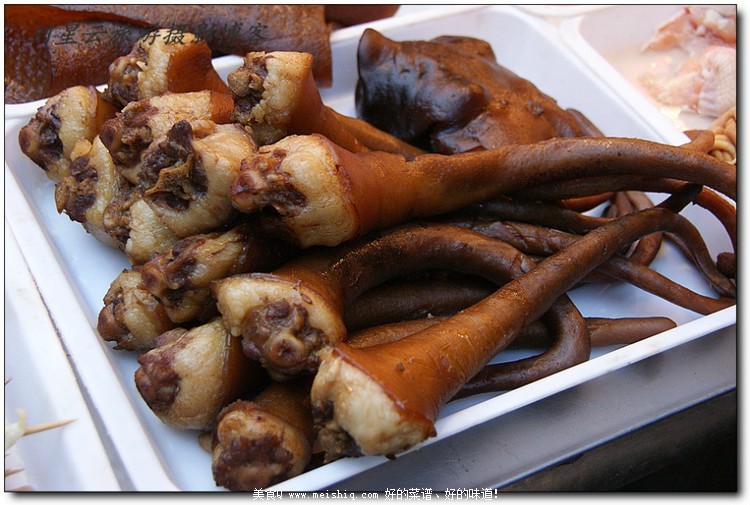 五花八门香辣醇厚的贵阳合群路小吃