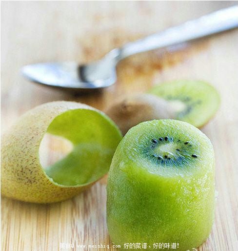 猕猴桃的正确吃法！
