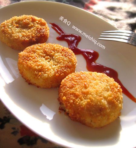 鸡肉可乐饼