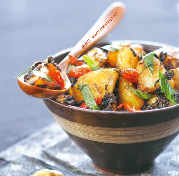 梅菜回锅土豆块