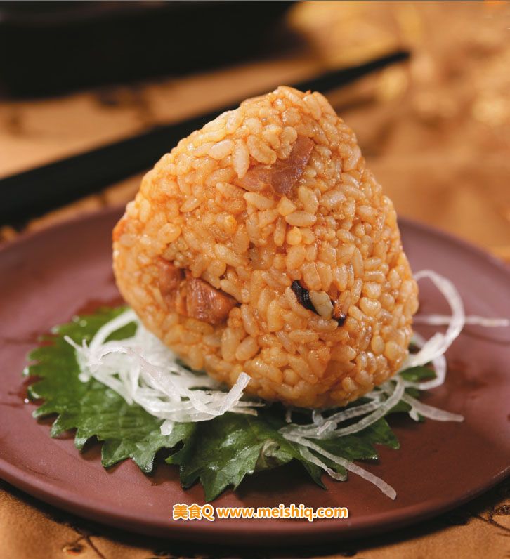 酱香油饭饭团