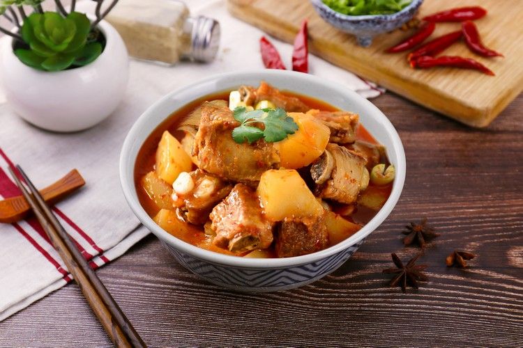 土豆烧排骨