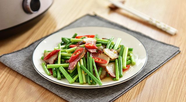 蒜薹腊肉